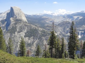 Idyllic panoramic view at the Yosemite National Park in California, USA