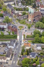 Aerial view, new bridge construction at Kardinal-Hengsbach-Platz, Herz-Jesu-Kirche, Zweckel,