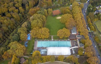Aerial view, Gladbeck outdoor swimming pool in the Butendorf district of Gladbeck, Ruhr area, North
