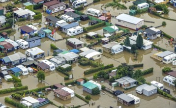 Aerial photo, Ruhr flood, flooded camping site CampingClub Garenfeld Ruhrbogen e.v, Westhofen,