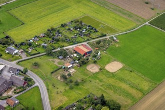 Aerial view, riding stable In den Wiesen in Garenfeld in the district Boele in Hagen, Ruhr area,