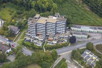 Aerial view, high-rise and terrace residential building Im Sonnenwinkel in the Hohenlimburg