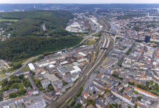 Aerial view, Deutsche Edelstahlwerke Schwanenstraße at Hagen main station and forest area
