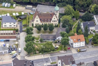 Aerial view, community centre Westerbauer with turret and kindergarten tree house in the district