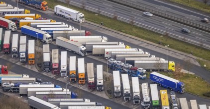 Aerial view motorway service area Rhynern-Nord and Rhynern-Süd on the A2 motorway, truck parking,