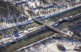 Aerial view, bridge ferry road over Lippe and Datteln-Hamm Canal, snow, winter, Heessen, Hamm, Ruhr