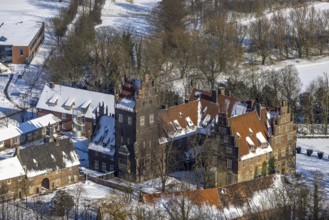 Aerial view, Heessen Castle in winter, country school, grammar school, boarding school, Heessen,