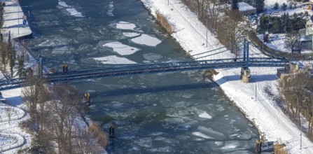Aerial view, pedestrian bridge over the Datteln-Hamm Canal on the road Im Fuchswinkel near the
