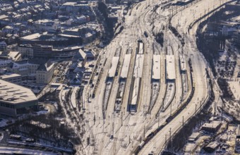 Aerial view, Hamm main station, tracks and platforms in the snow, winter, centre, Hamm, Ruhr area,
