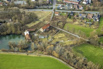 Aerial view, development of the area at the Heessener Schlossmühle, historic mill, Enniger Bach,