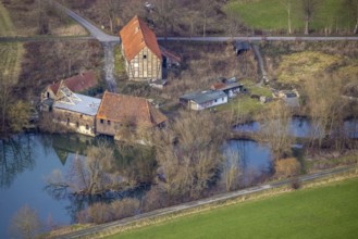 Aerial view, development of the area at the Heessener Schlossmühle, historic mill, Enniger Bach,