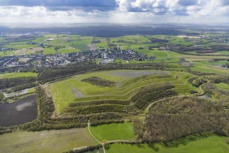 Aerial view, Sundern spoil tip, Pelkum, Hamm, Ruhr area, North Rhine-Westphalia, Germany, spoil
