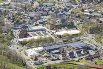 Aerial view, Lippecarree shopping centre at Herringer Markt, Evang.Victor-Kirche, Herringen, Hamm,