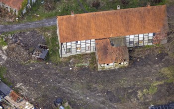 Aerial view, planned renovation of the castle mill on the Mühlengraben am Mühlenteich, Heckmann