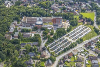 Aerial view, St. Barbara-Klinik Hamm-Heessen with extension construction site in the Heessen