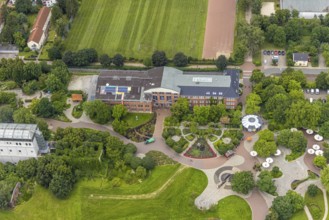 Aerial photo, Maximilianpark leisure park, main entrance, Uentrop citizens' office, Uentrop, Hamm,