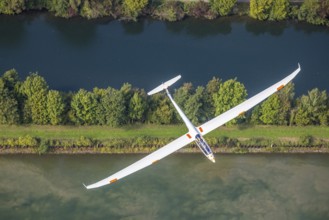 Aerial photo, Duo Discus high-performance two-seater D-4199 over Hamm airfield in the Heessen