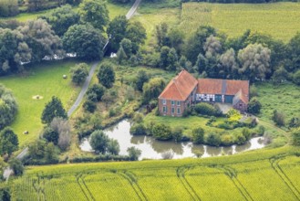 Aerial view, Haus Hohenover manor house on the river Ahse in Norddinker m district Uentrop in Hamm,