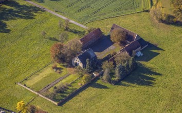 Aerial view, farmstead on Dortmunder Straße in the district of Herringen in Hamm, Ruhr area, North