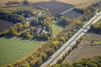 Aerial view, Haus Reck in Lerche on the A1 motorway in the Overberge district of Bergkamen, Ruhr