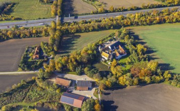 Aerial photograph, Haus Reck in Lerche on the A1 motorway in the Overberge district of Bergkamen,