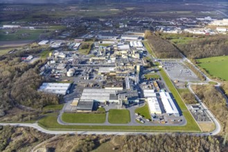 Aerial view, industrial estate with Goldbeck Betonelemente and DuPont with DuBay Polymer GmbH on