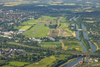 Aerial view, Hamm-Lippewiesen airfield, Lippe floodplain, Hamm lock, Lippe river, Datteln-Hamm