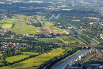 Aerial photograph, Hamm-Lippewiesen airfield, Lippe floodplain, Hamm lock, Lippe river,