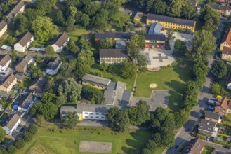 Aerial photo, Gutenbergschule and Erich-Kästner-Schule, Heessen, Hamm, Ruhr area, North
