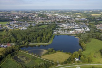 Aerial view, Radbodsee with commercial area Hüserstraße in the district Bockum-Hövel in Hamm, Ruhr