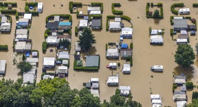 Aerial photo, Ruhr flood, flooding, flooded campsite leisure centre Ruhr Valley, Winz, Hattingen,