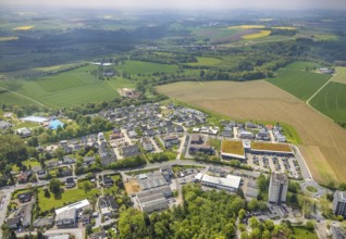 Aerial view, local supply centre Höseler Straße, residential area with island name, Heiligenhaus,