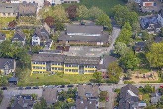 Aerial photo, Gerhard-Tersteegen-Schule, Hetterscheidt, Heiligenhaus, Ruhr area, North