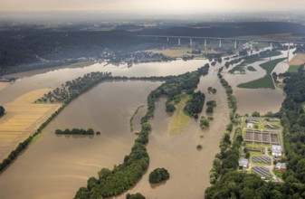 Aerial photo, Ruhr flood, flooding, Ruhr between Essen-Kettwig and Mülheim on the A52 motorway