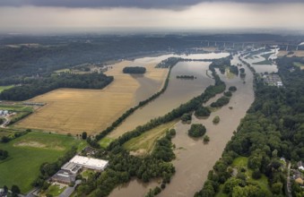 Aerial photo, Ruhr flood, flooding, Ruhr between Essen-Kettwig and Mülheim on the A52 motorway