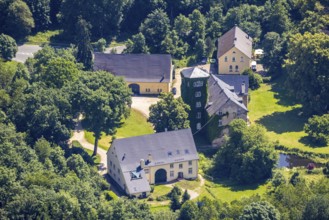 Aerial view, Schloss Haus Bamenohl, Finnentrop, Sauerland, North Rhine-Westphalia, Germany, DE,