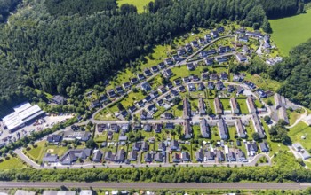 Aerial view, housing estate Graf-von-Plettenberg-Straße, Bamenohl, Finnentrop, Sauerland, North