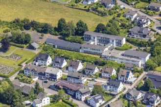 Aerial photo, Kath. Grundschule Fretter, Fretter, Finnentrop, Sauerland, North Rhine-Westphalia,