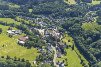 Aerial view, half-timbered house restaurant Wichtmann on Esloher Straße and view of Deutmecke,
