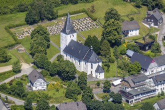 Aerial view, view of Schönholthausen, Kath. Pfarrkirche Mariä Himmelfahrt, Finnentrop, Sauerland,