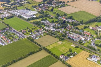 Aerial view, local view and Christ-König-Kirche in the district Frohnhausen, Fröndenberg/Ruhr, Ruhr