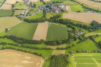 Aerial view, The Rammbach crosses Ölmühlenweg in Warmen near Bentrop, Fröndenberg/Ruhr, Ruhr area,