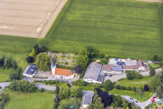 Aerial view, Christ-König-Kirche in the Frohnhausen district, Fröndenberg/Ruhr, Ruhr area, North