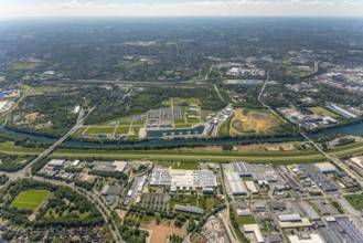 Aerial view, Graf Bismarck city quarter on the Rhine-Herne Canal, Marina Bismarck, Schalke-Nord,
