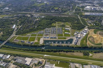 Aerial view, Graf Bismarck city quarter on the Rhine-Herne Canal, Marina Bismarck, Schalke-Nord,