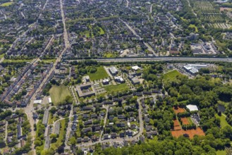Aerial view, Büropark Schloss Berge, motorway A2, Erle, Gelsenkirchen, Ruhr area, North