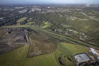 Aerial view, Resser Mark city forest with Münsterstrasse in the Resser Mark district of