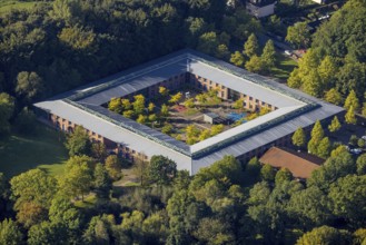 Aerial view, Löchterschule and Focus-Schule in the Buer district of Gelsenkirchen, Ruhr area, North