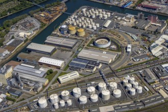 Aerial view, Gelsenkirchen city harbour on the Rhine-Herne Canal, Heßler, Gelsenkirchen, Ruhr area,