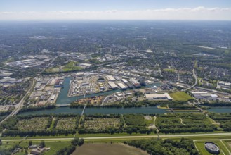 Aerial view, Gelsenkirchen city harbour on the Rhine-Herne Canal, Heßler, Gelsenkirchen, Ruhr area,